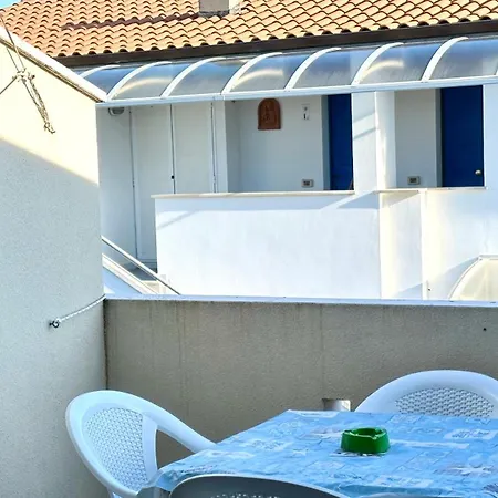 F006 - Fano, Trilocale Con Terrazzino A 30mt Dal Mare דירה מארוטה