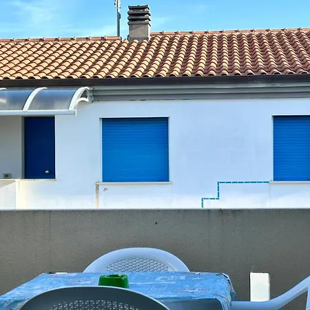 F006 - Fano, Trilocale Con Terrazzino A 30mt Dal Mare דירה