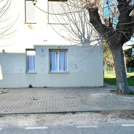 F006 - Fano, Trilocale Con Terrazzino A 30mt Dal Mare