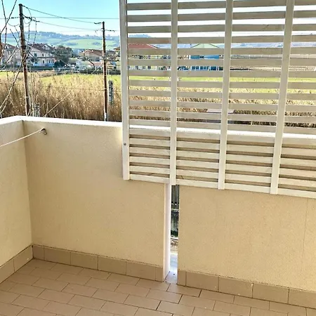 F006 - Fano, Trilocale Con Terrazzino A 30mt Dal Mare דירה