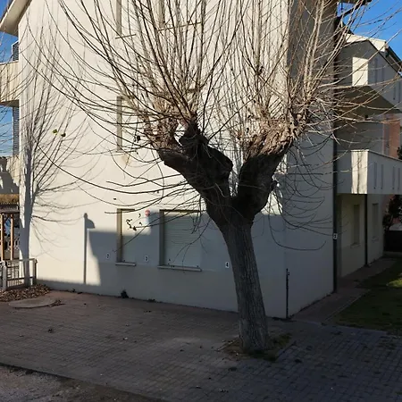 דירה F006 - Fano, Trilocale Con Terrazzino A 30mt Dal Mare